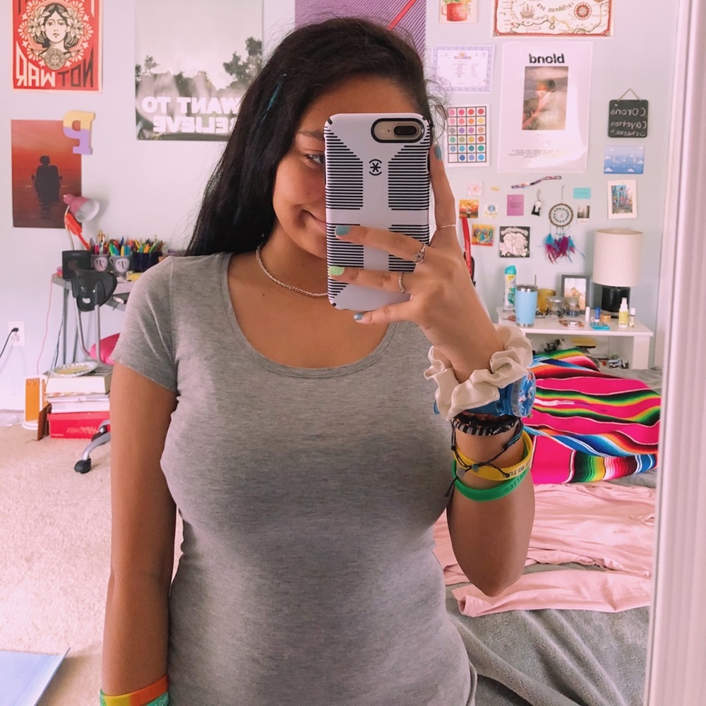 H&M simple grey t shirt